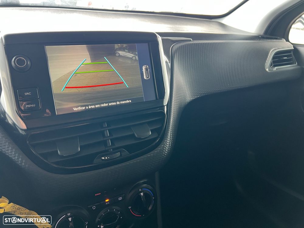 Peugeot 208 1.2 PureTech Active - 30