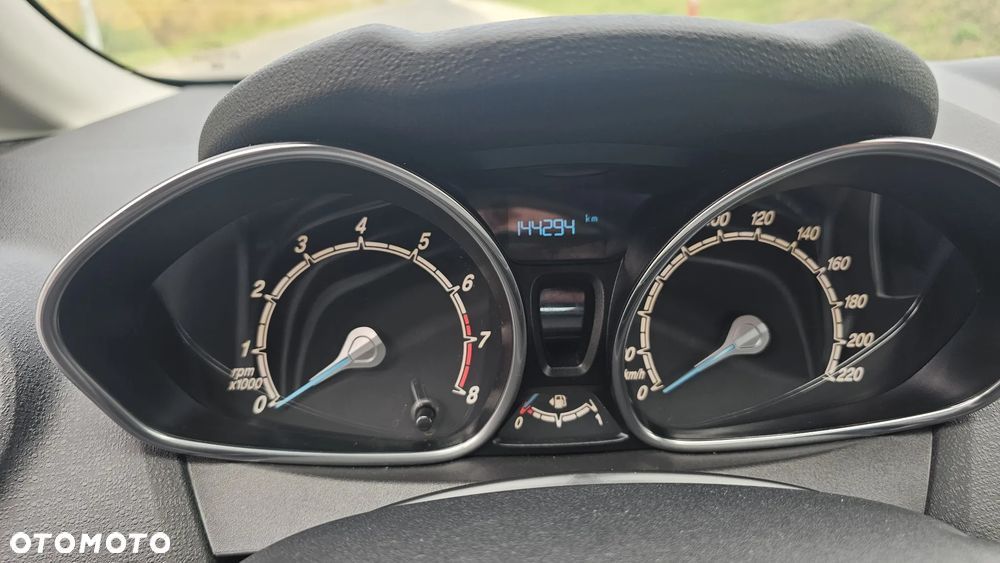 Ford Fiesta 1.0 EcoBoost Titanium - 11