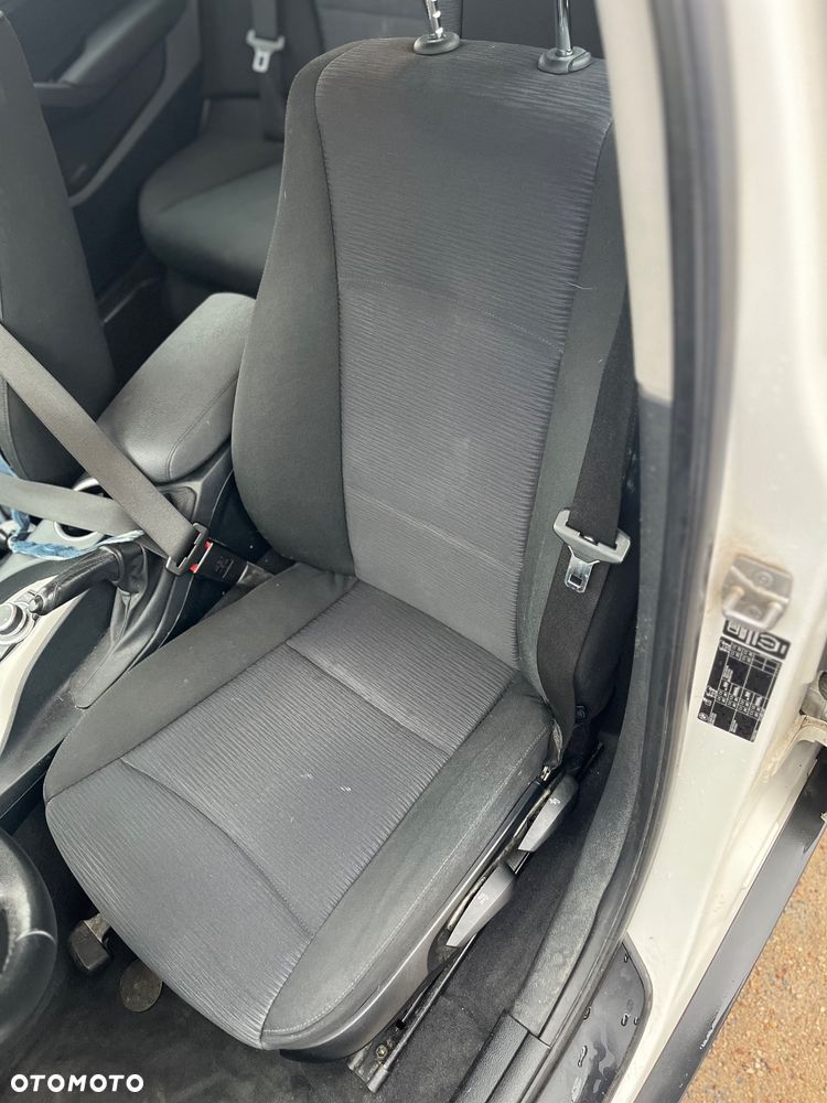 BMW X1 sDrive16d xLine - 10