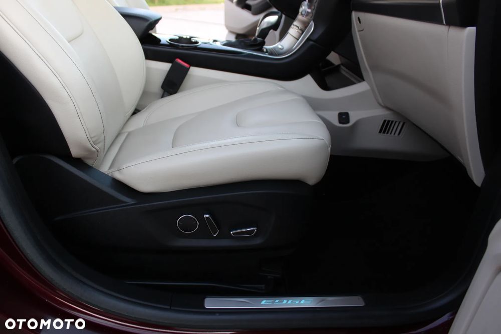 Ford Edge - 26