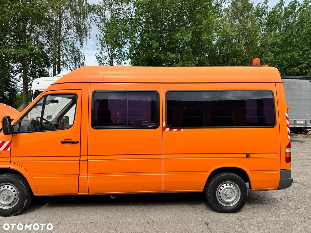 Mercedes-Benz Sprinter - 30