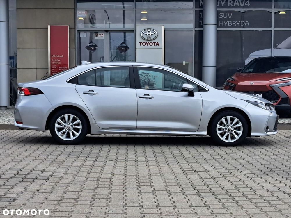 Toyota Corolla - 8