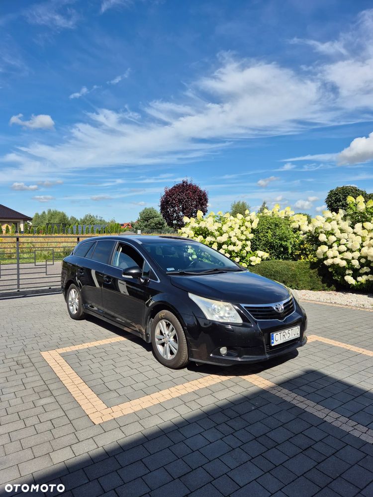 Toyota Avensis 1.8 Sol - 1