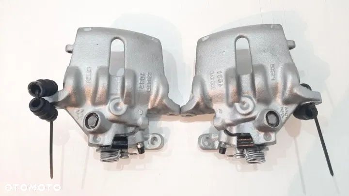 Zacisk Przód Lewy Prawy Citroen C5 I II 1 2 TŁOK 54 - 2