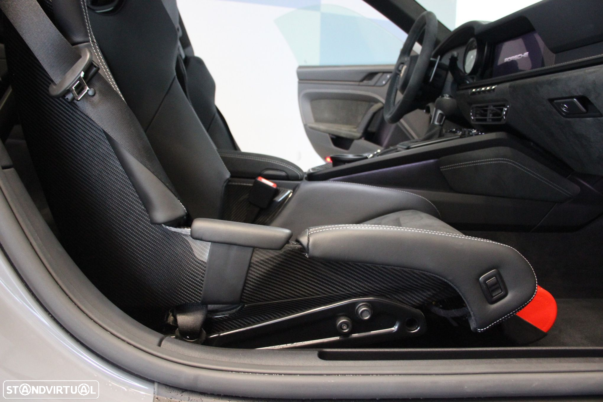 Porsche 911 (992) - 27