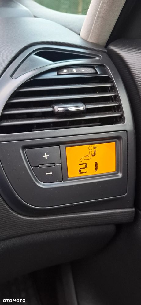 Citroën C4 Picasso 1.6 HDi FAP CoolTech - 8