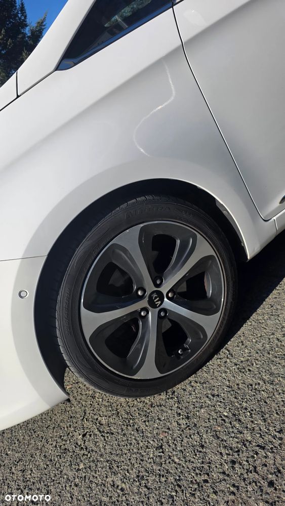 Kia Carens 1.7 CRDi Spirit - 10