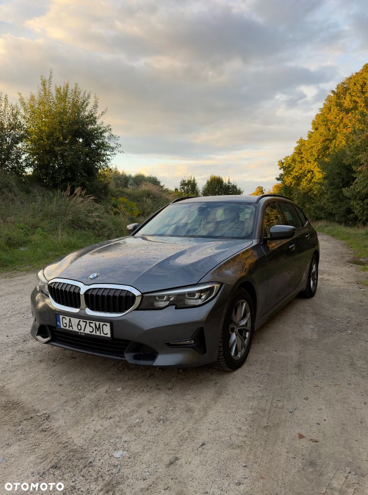 BMW Seria 3 320d Sport-Aut Efficient Dynamics Edition Luxury Line - 3
