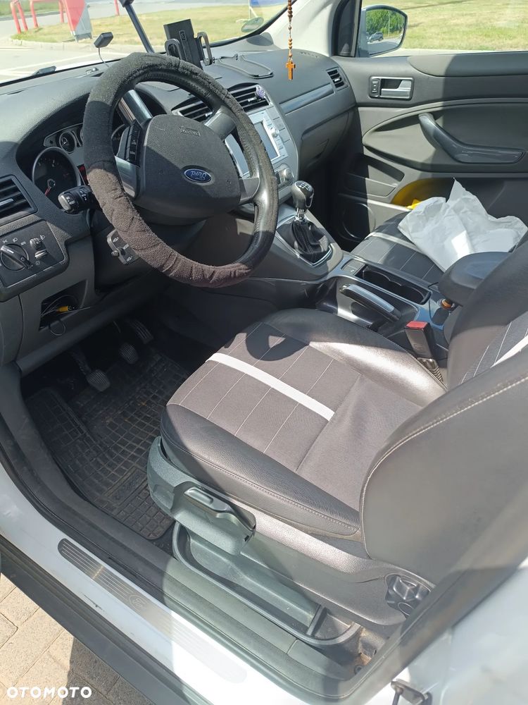 Ford Kuga 2.0 TDCi Titanium FWD - 6