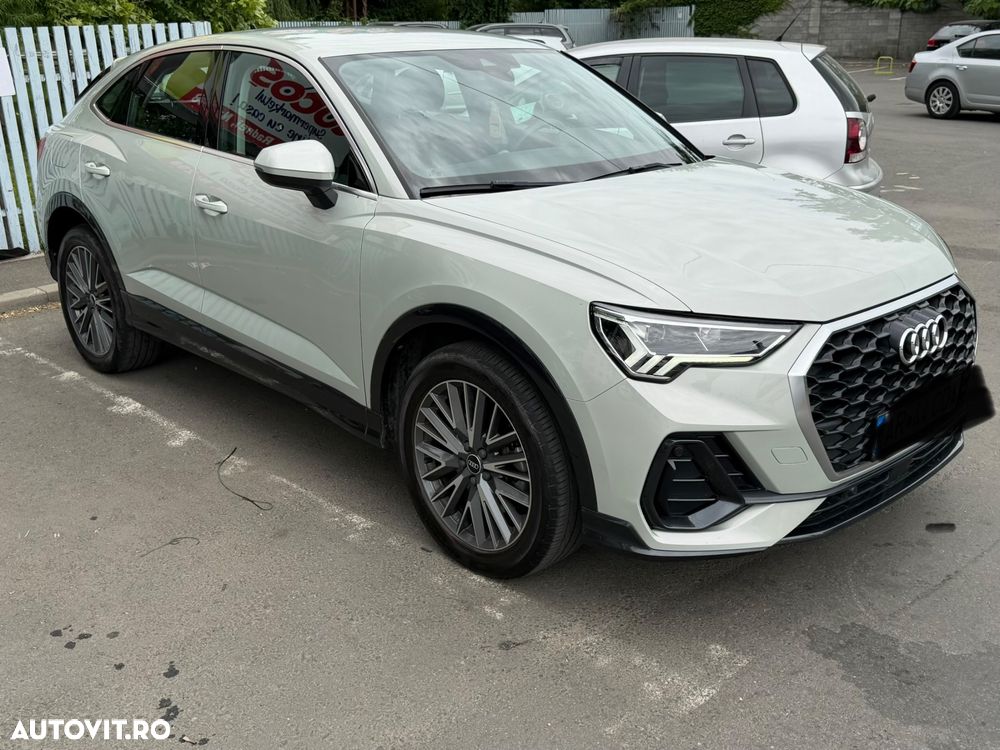 Audi Q3 - 1