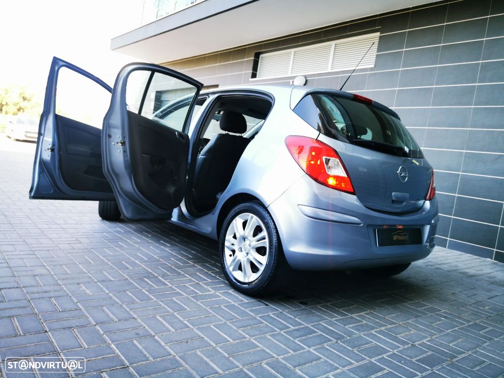 Opel Corsa 1.2 Cosmo - 14