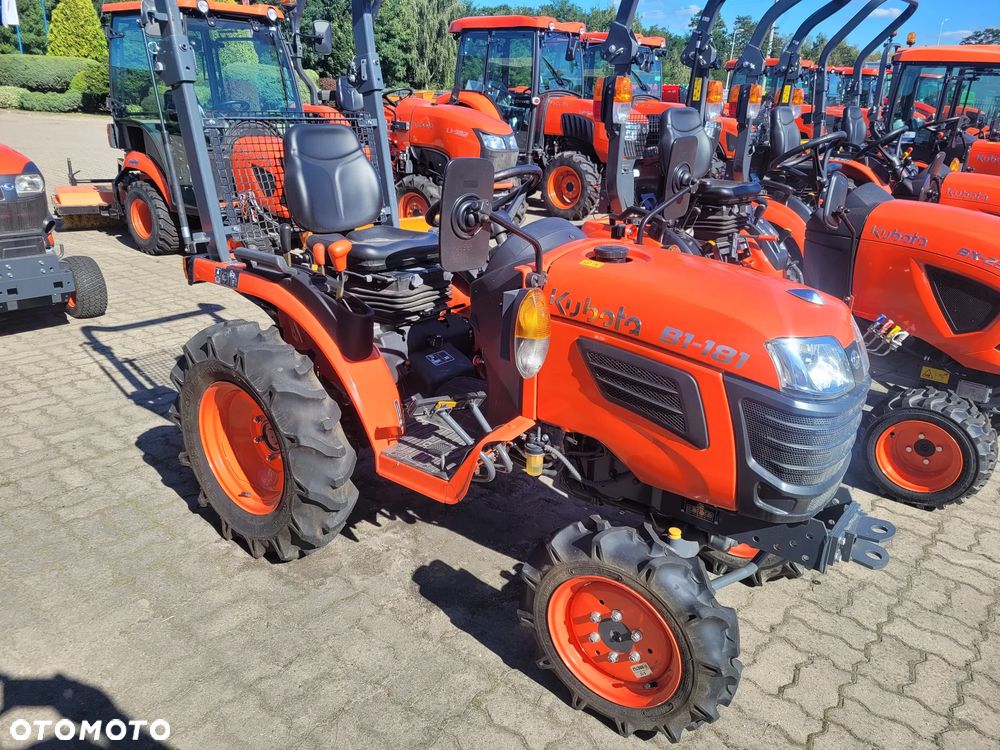 Kubota B1181