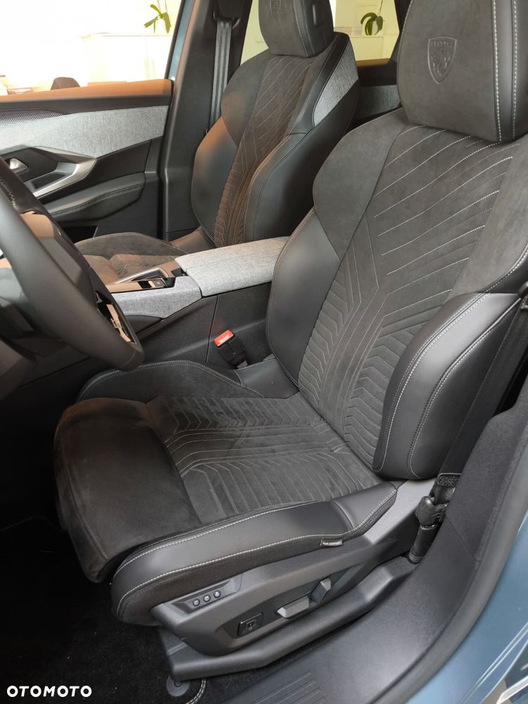 Peugeot 3008 1.2 PureTech mHEV GT E-DCS6 - 11