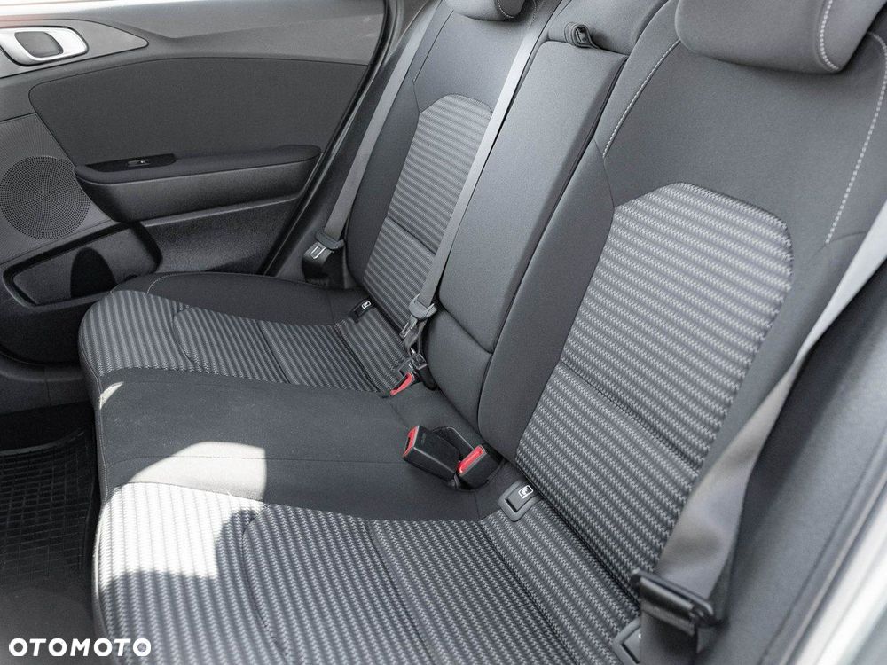 Kia Ceed 1.5 T-GDI M DCT - 25