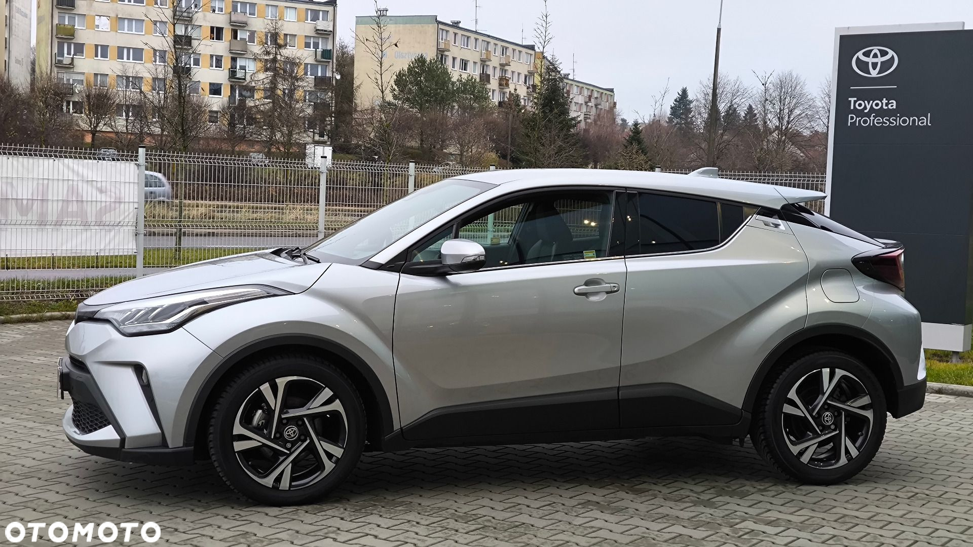 Toyota C-HR - 8