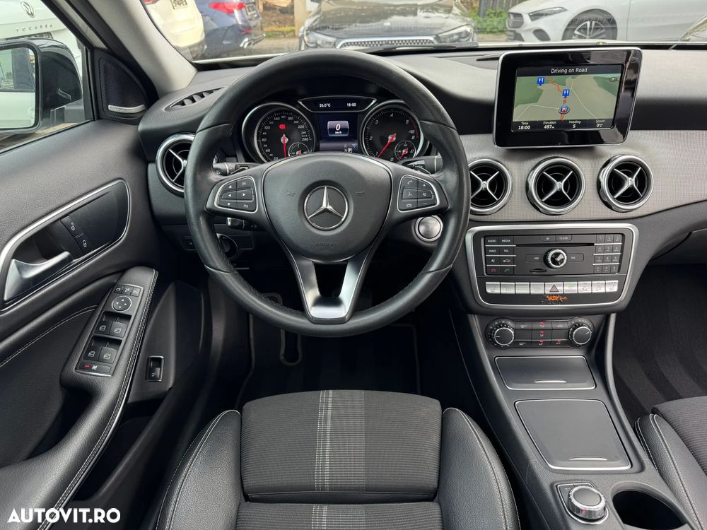 Mercedes-Benz GLA 200 d 4MATIC 7G-DCT Style - 6