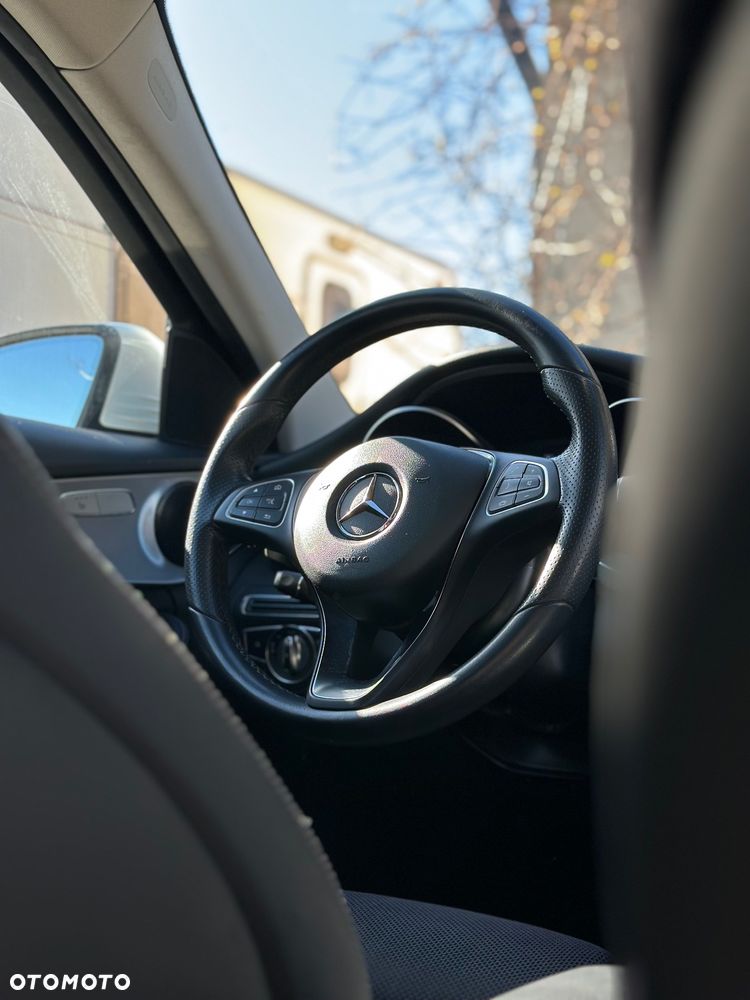 Mercedes-Benz Klasa C 200 9G-TRONIC Exclusive - 28
