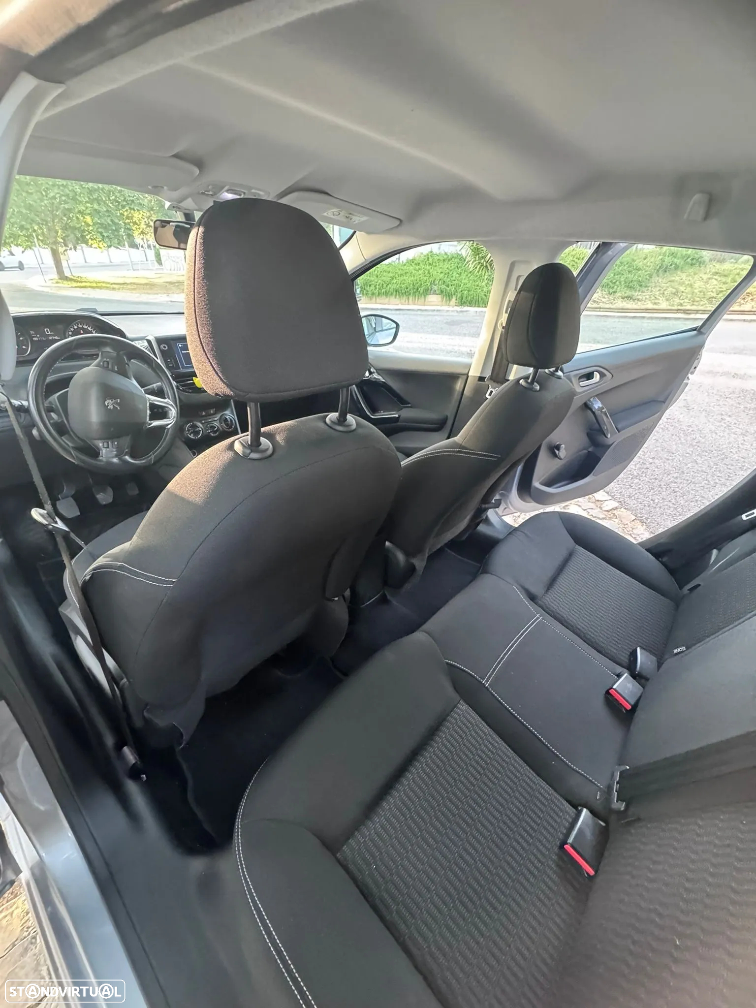 Peugeot 208 1.5 BlueHDi Active - 12