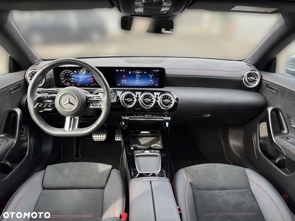 Mercedes-Benz CLA - 14