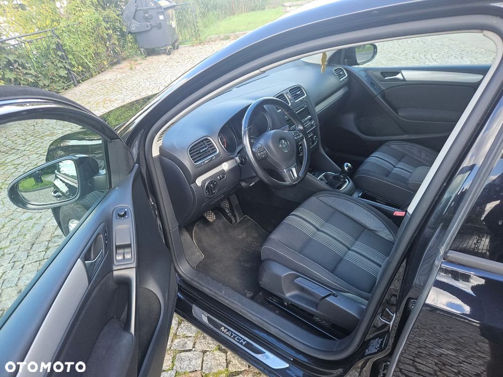 Volkswagen Golf 1.2 TSI MATCH - 8