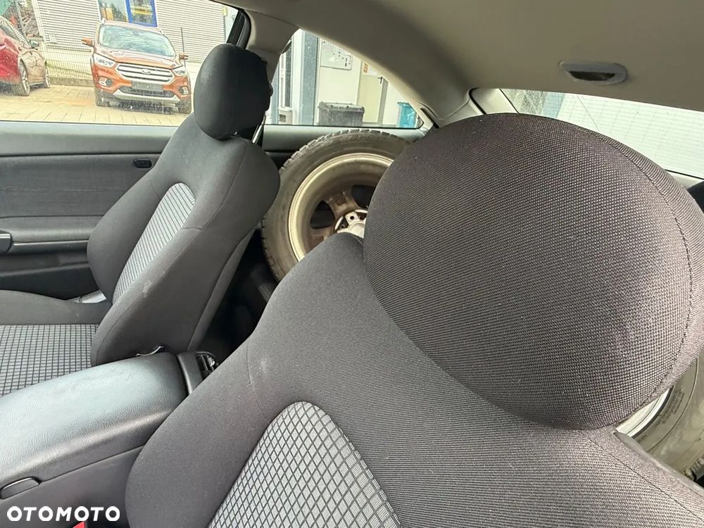 Mercedes-Benz Klasa C 180 Kompressor Automatik Sport Edition - 29