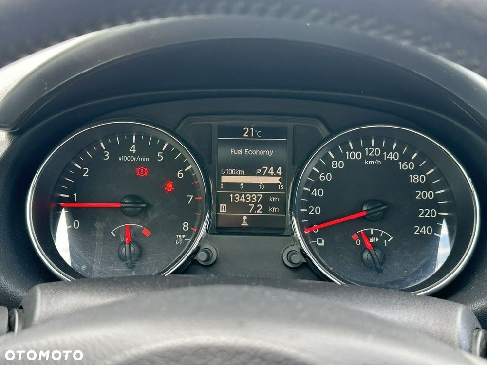 Nissan Qashqai - 25