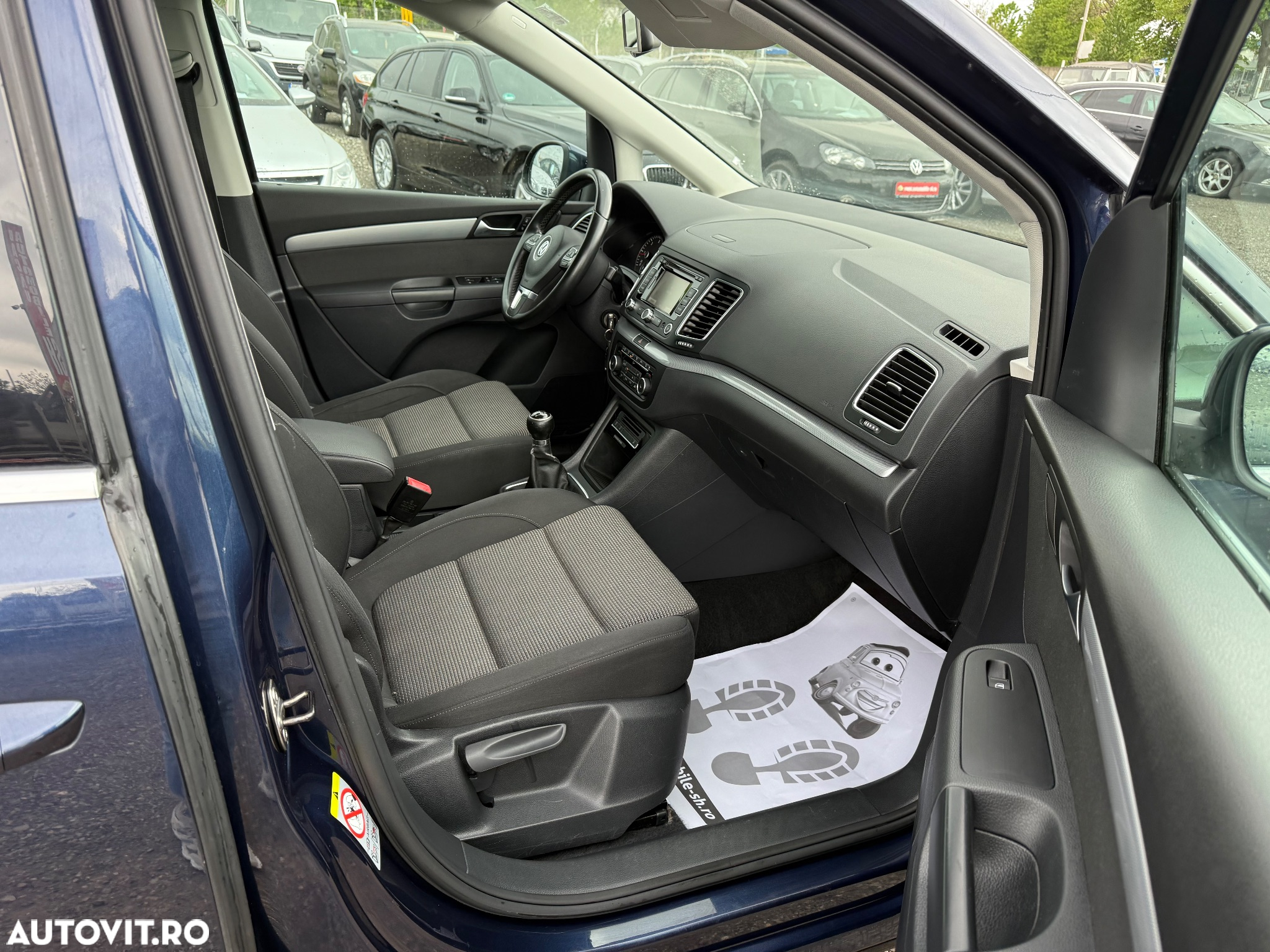 Volkswagen Sharan 2.0 TDI BlueMotion Technology Trendline - 11