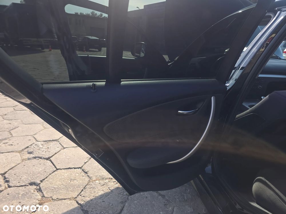 BMW Seria 1 116i - 11