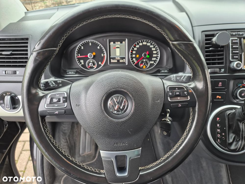 Volkswagen Multivan - 36