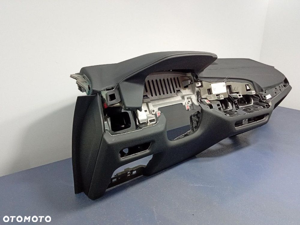 BMW X5 G05 G06 G07 DESKA ROZDZIELCZA KONSOLA  EU - 2