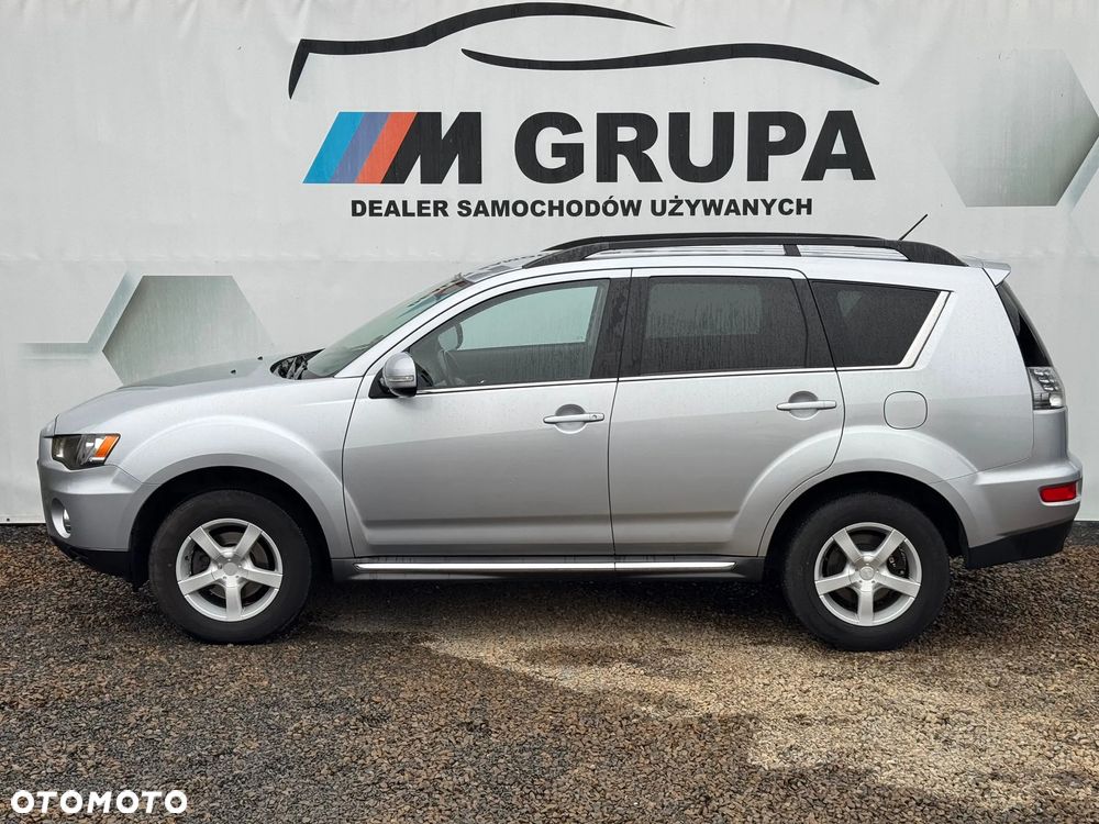 Mitsubishi Outlander - 10