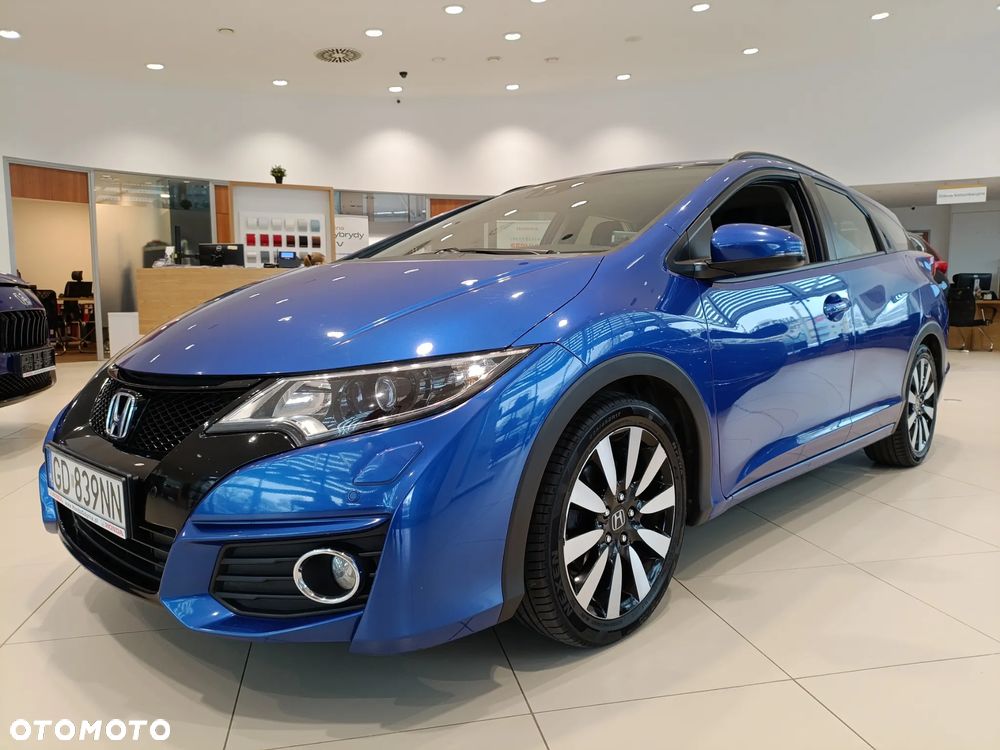 Honda Civic 1.8 Elegance (Honda Connect+) - 2