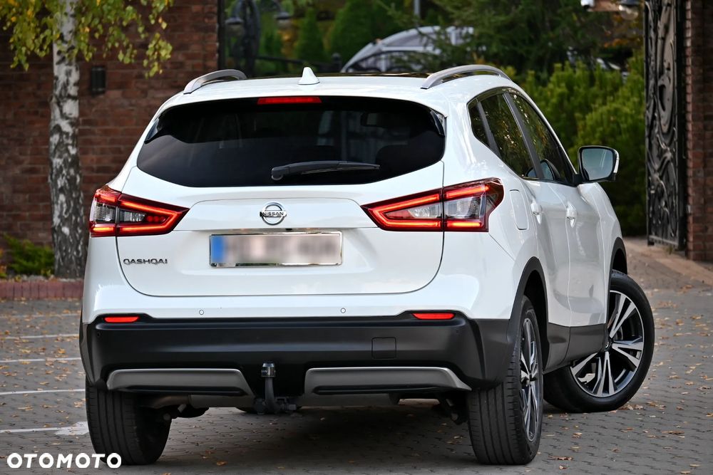 Nissan Qashqai 1.3 DIG-T N-Connecta DCT - 19