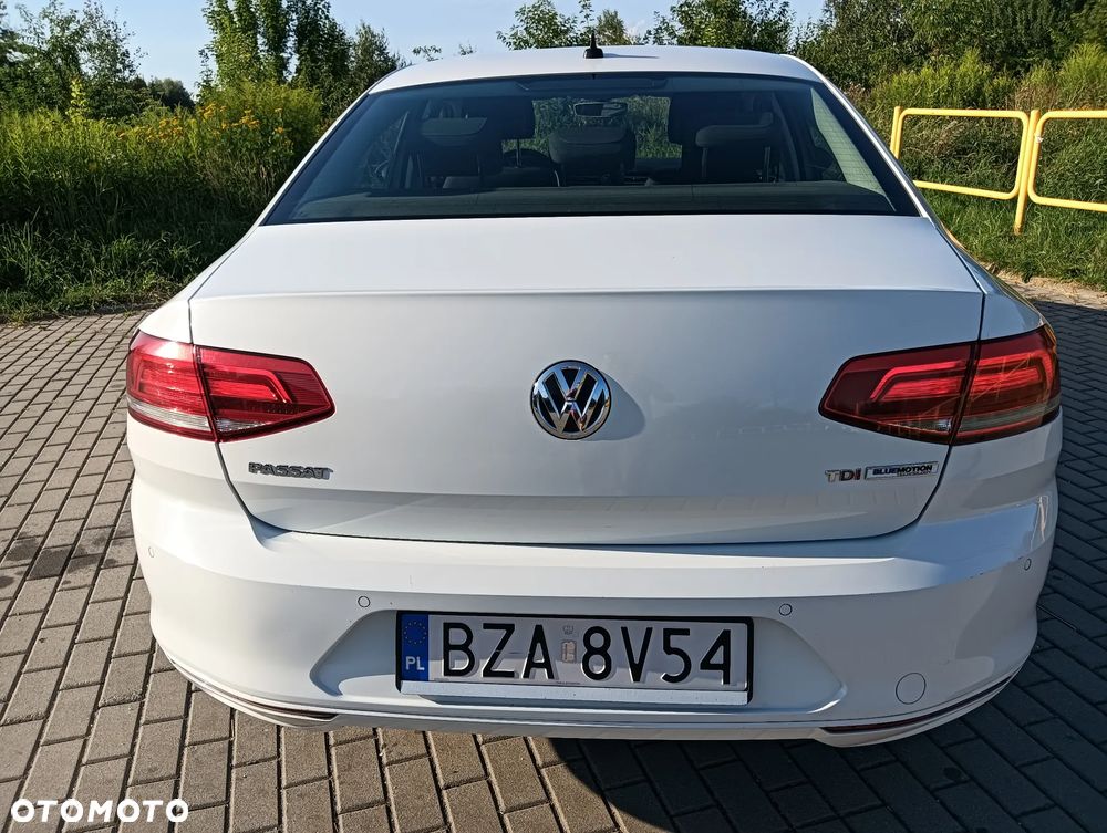 Volkswagen Passat 1.6 TDI BMT Comfortline - 5