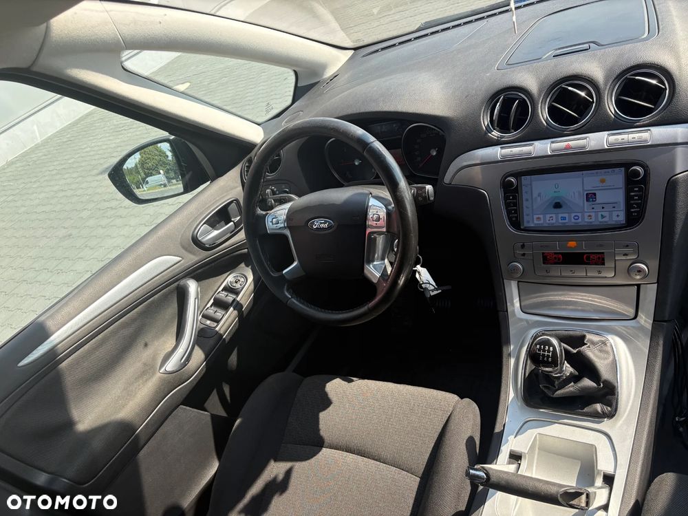 Ford S-Max - 15