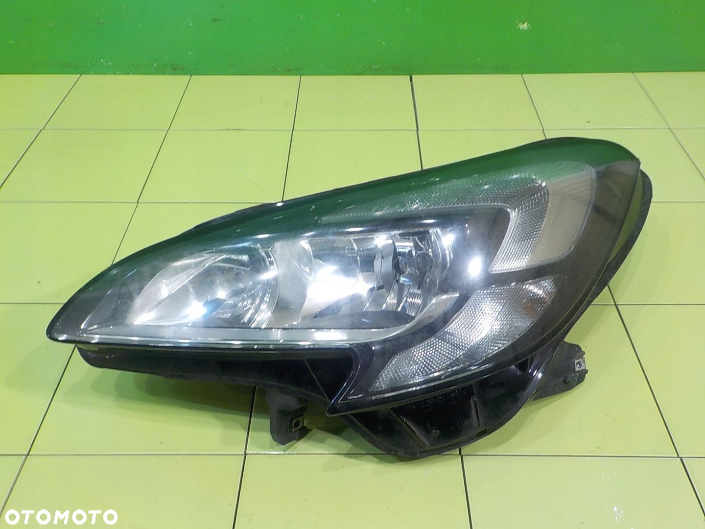 OPEL CORSA E 1.4 T 15r HB 3D lampa lewa przod 13381345LH - 1