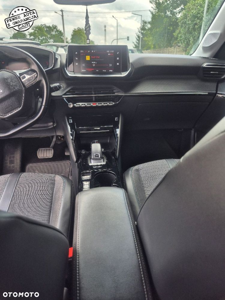 Peugeot 208 - 17