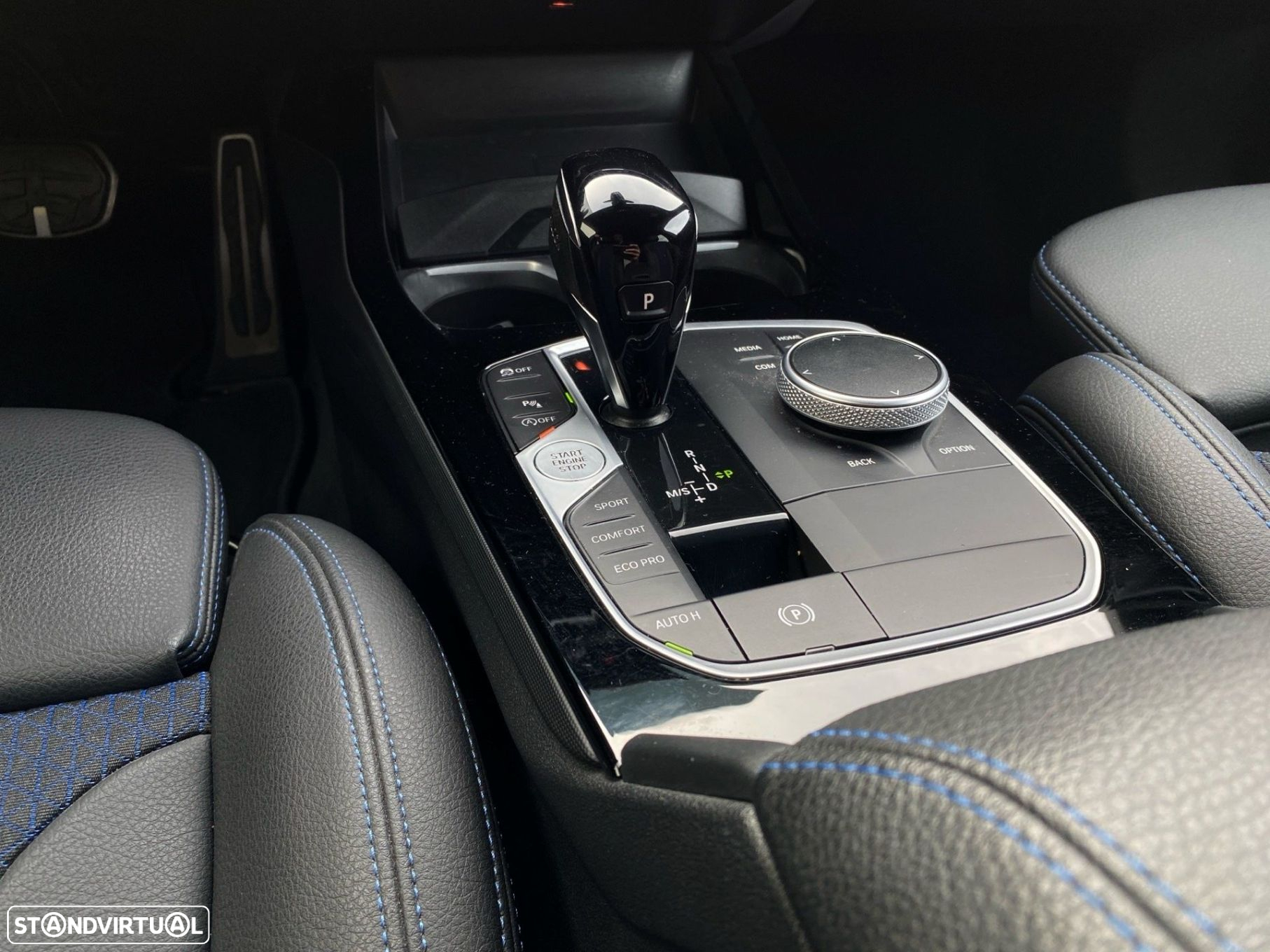BMW 116 d Pack Desportivo M Auto - 12