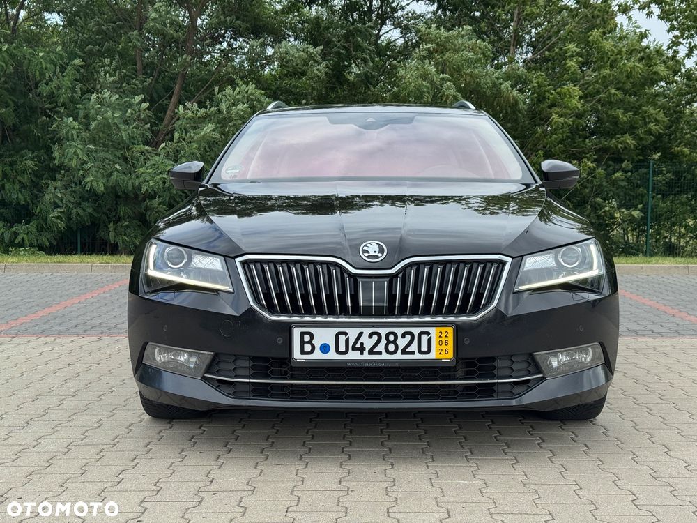 Skoda Superb 2.0 TDI DSG Premium Edition - 2