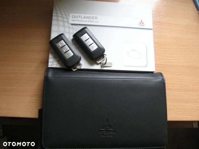 Mitsubishi Outlander 2.0 Intense + SDA 4WD CVT - 38