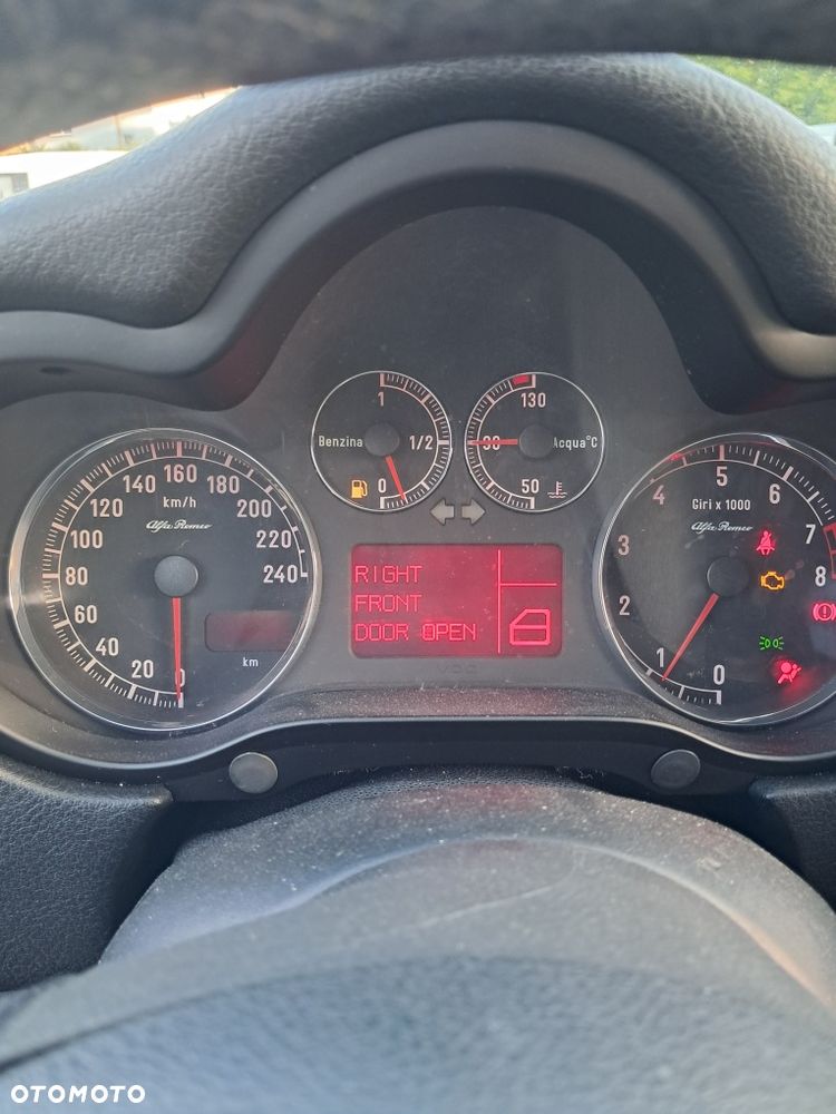 Alfa Romeo 147 - 6