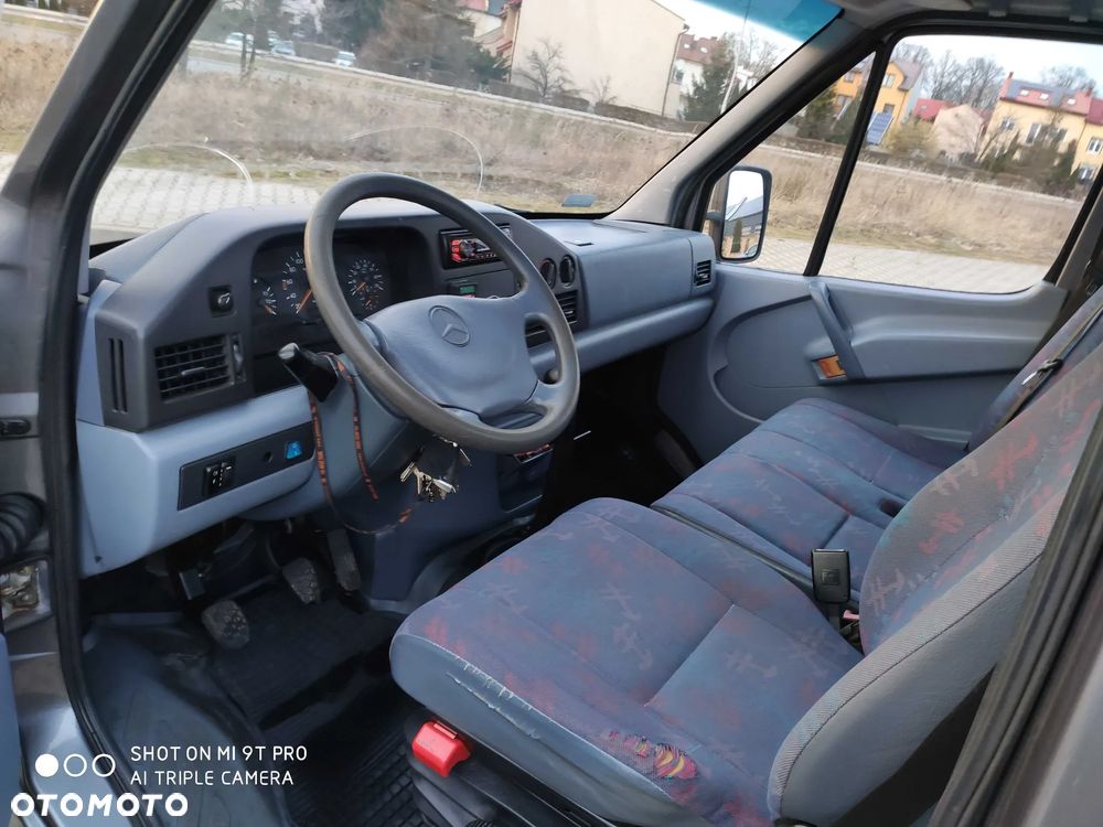 Mercedes-Benz SPRINTER 312D - 11