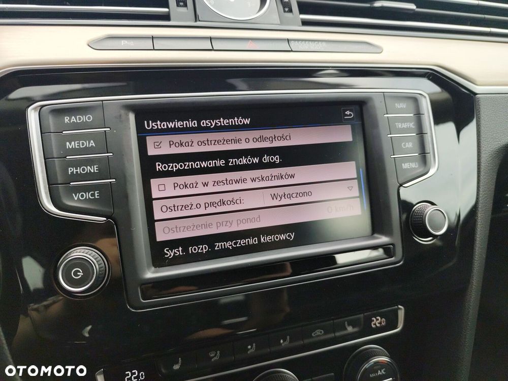 Volkswagen Passat - 28