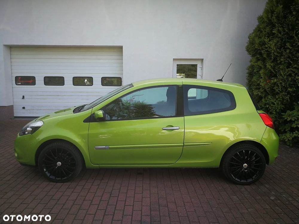 Renault Clio 1.5 dCi Privilege - 8