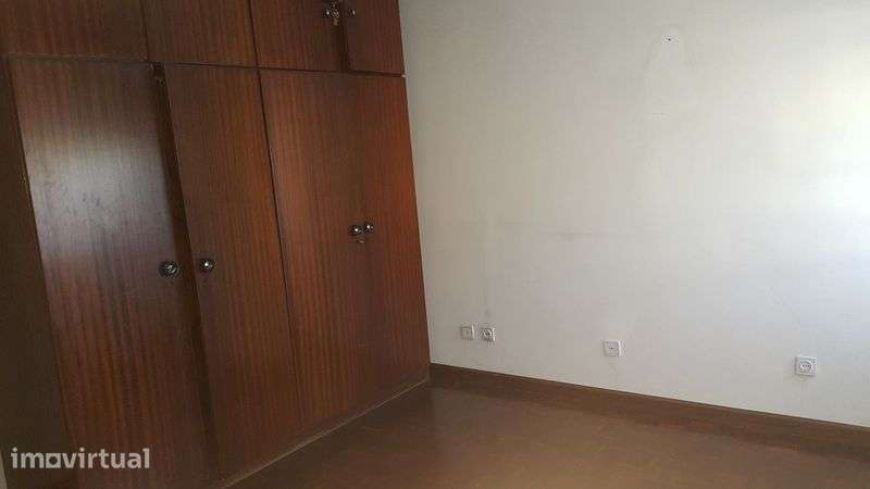 T2 com garagem box (Rio Tinto, Forno, perto da Areosa) - View 5