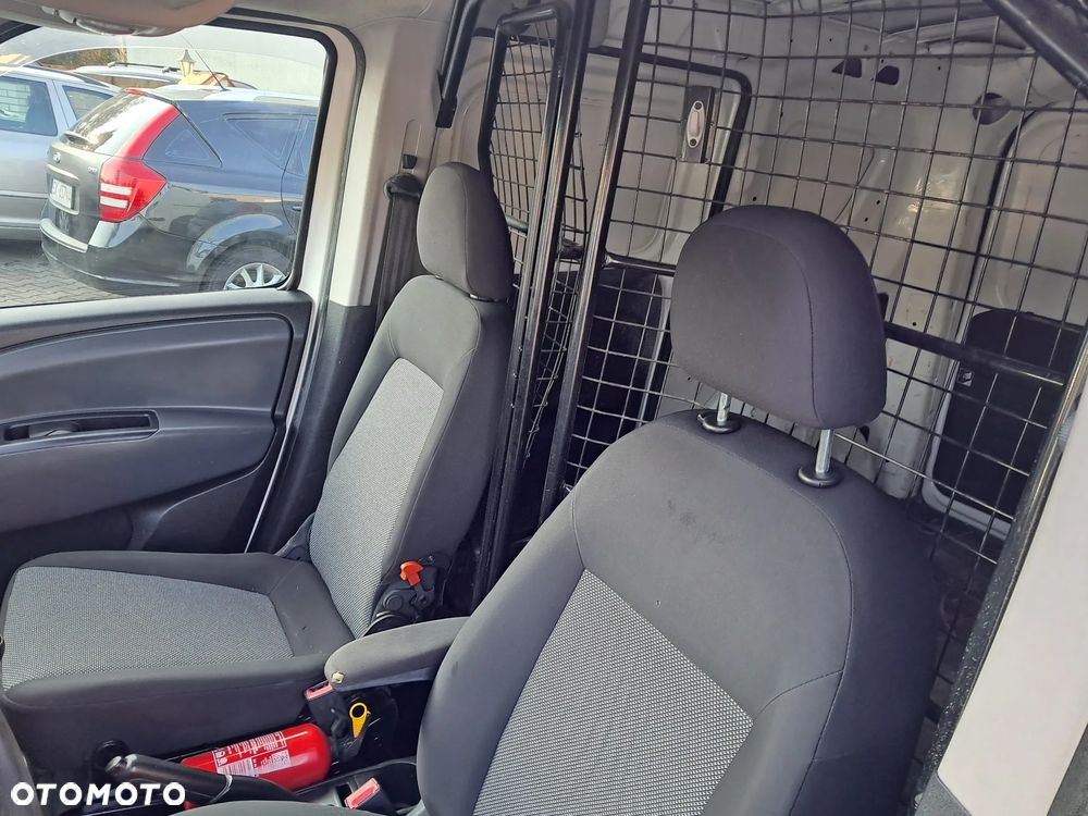 Fiat DOBLO - 4