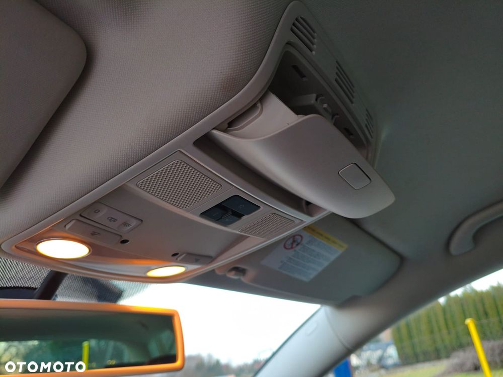 Volkswagen Passat 2.0 Blue TDI DSG SCR Comfortline - 17