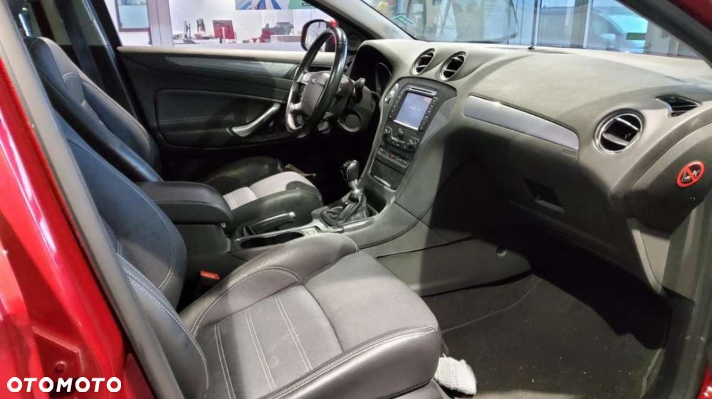 Ford Mondeo Turnier 2.0 TDCi Champions Edition - 12