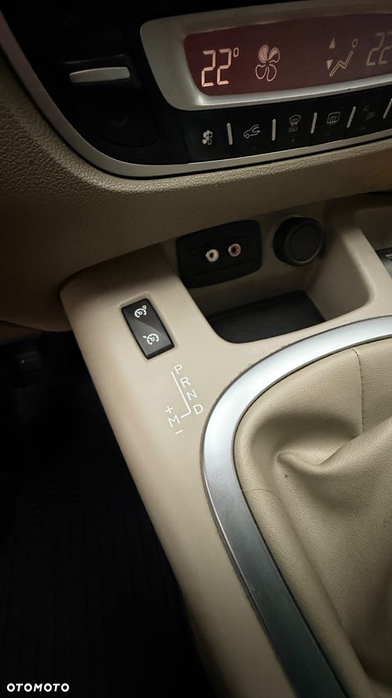 Renault Scenic 2.0 16V 140 CVT Dynamique - 17