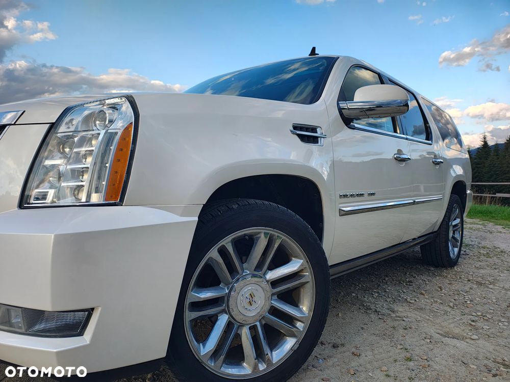 Cadillac Escalade - 7